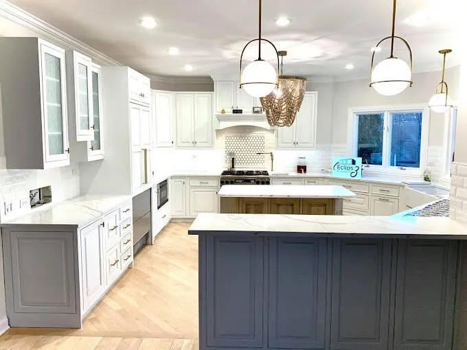 Kitchen cabinet painting project in the Chicago suburbs